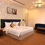 Hotel Arka Residency